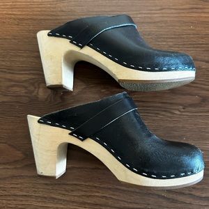 Swedish Hasbeens Clogs Black